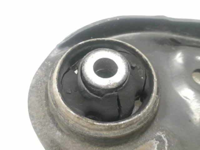 Рычаг передний левый нижний для Volkswagen Polo V (6C) Седан 2015-2020 на фотографиях