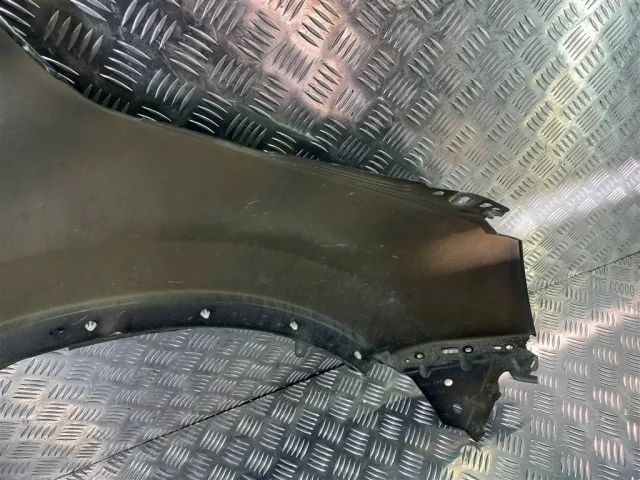 Крыло левое для Ford Explorer U502 rest 2014-2019 на фотографиях