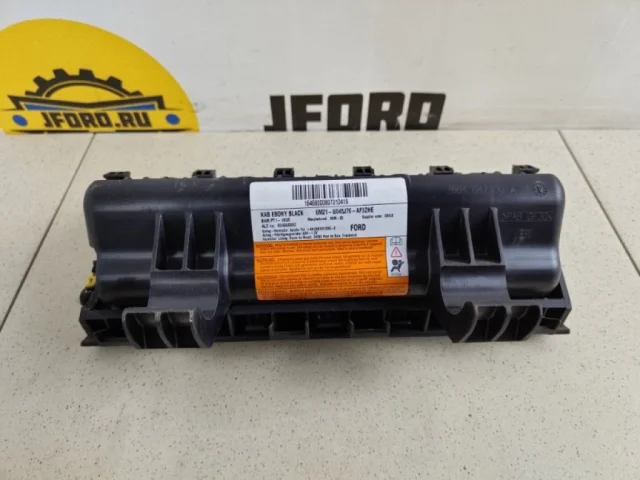 Подушка безопасности в колени для Ford Galaxy CD340 2006-2015 на фотографиях