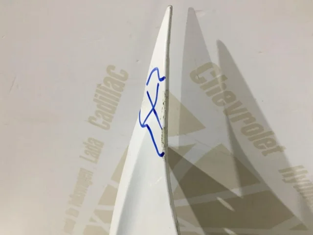 Крылья для Volkswagen Touareg III (CR) 2018+ на фотографиях