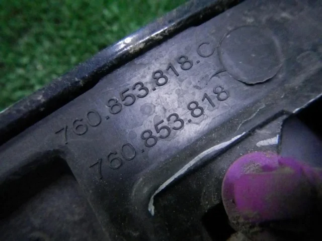 Расширитель арок задний правый для Volkswagen Touareg III (CR) 2018+ на фотографиях