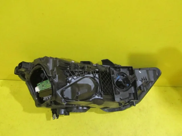 Фары для Audi A7 C8 2018+ на фотографиях