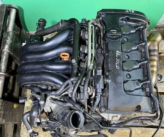 Двигатель для Audi A4 B6 Avant 2000-2004 на фотографиях