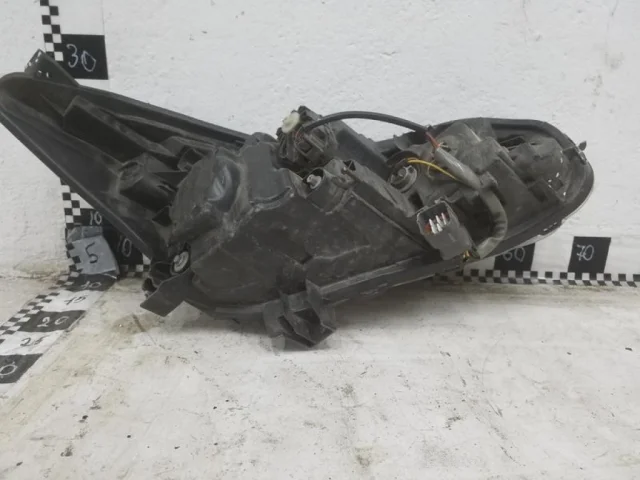 Фара ксенон левая для Subaru XV GT/G24 2017+ на фотографиях