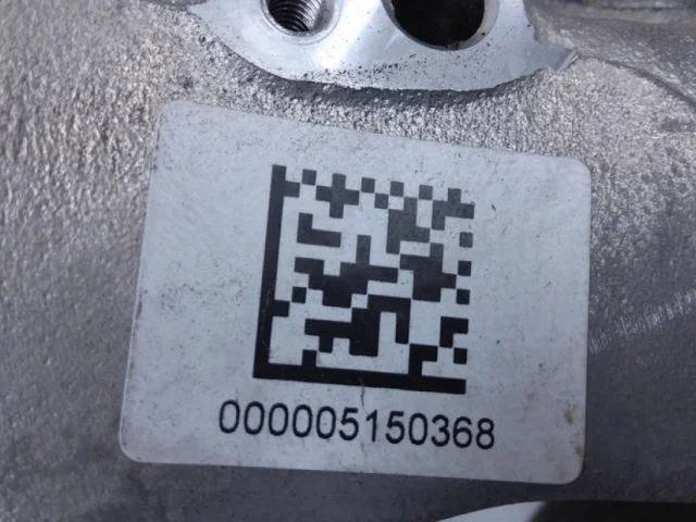 Цапфа задняя левая для Audi A6 C7 2010-2018 на фотографиях