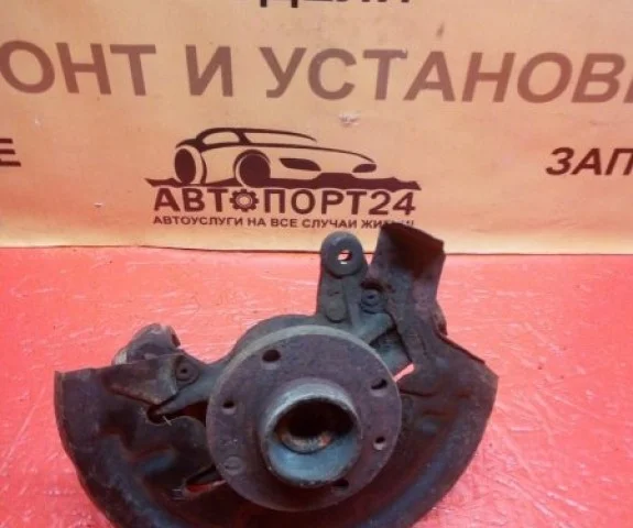 Кулак поворотный правый для Renault Scenic JM 2003-2006 на фотографиях