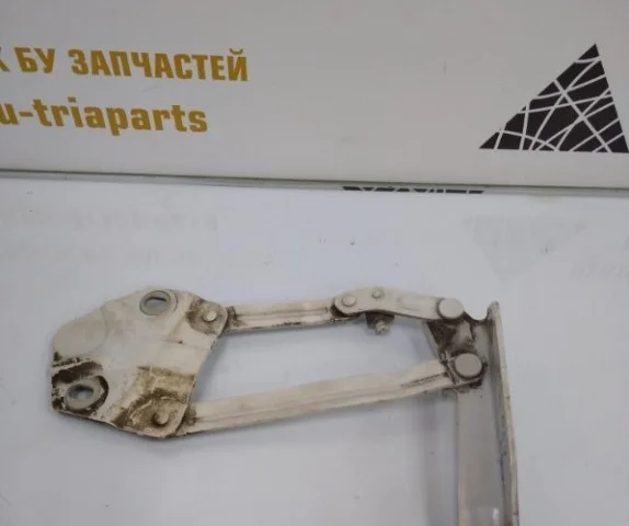 Петля капота левая для Volkswagen Caddy IV (2K) 2015-2020 на фотографиях