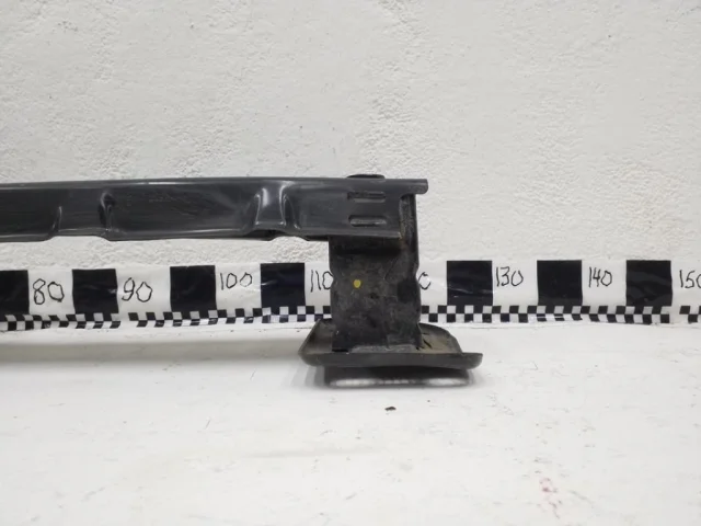 Усилитель переднего бампера для Hyundai Creta 2 SU2 2021+ на фотографиях