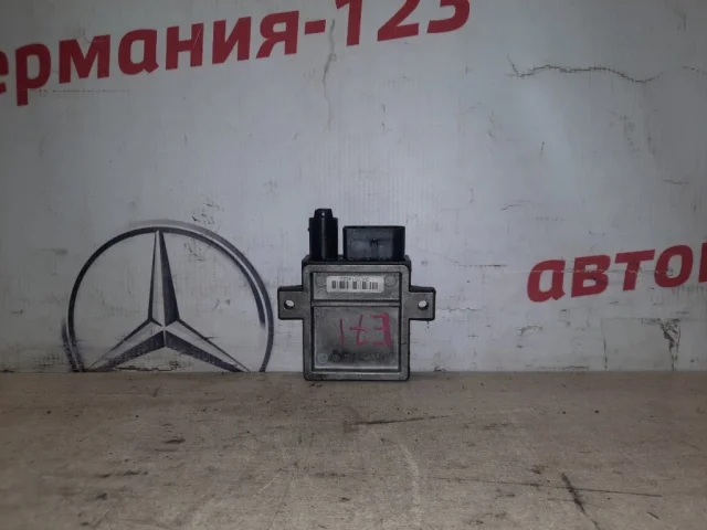 Реле свечей накала для BMW X5 Е70 2006-2013 на фотографиях