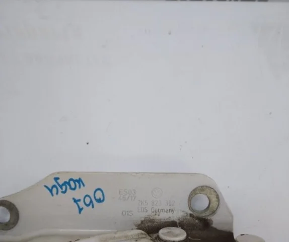 Петля капота правая для Volkswagen Caddy IV (2K) 2015-2020 на фотографиях