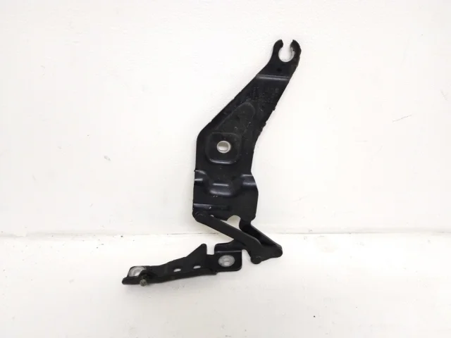 Петля капота правая для BMW X5 Е70 2006-2013 на фотографиях