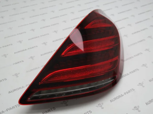 Фонарь правый для Mercedes-Benz S class X222 Maybach 2017-2019 на фотографиях