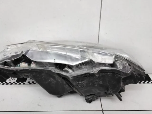 Фара левая для Toyota Camry XV50 II rest 2017-2018 на фотографиях