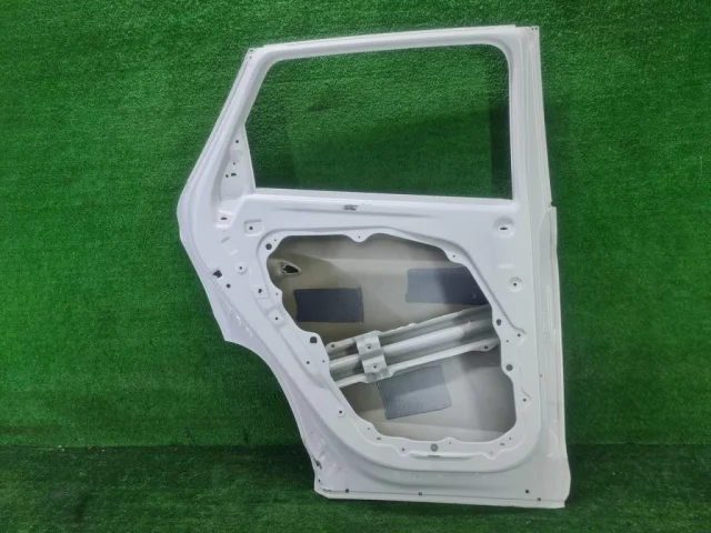 Дверь задняя левая для Hyundai Tucson NX4 2020+ на фотографиях