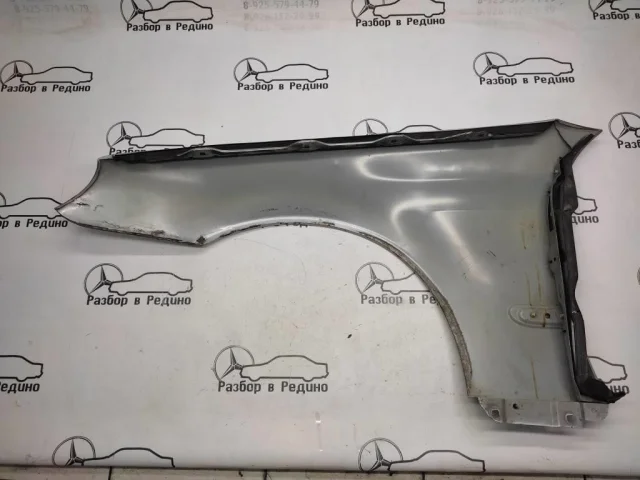 Стекла и зеркала для Mercedes-Benz C class CL203 2000-2008 на фотографиях