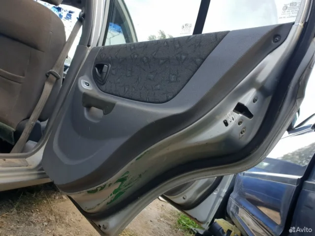 Дверь задняя правая для Hyundai Accent 2 Седан LC 1999-2012 на фотографиях