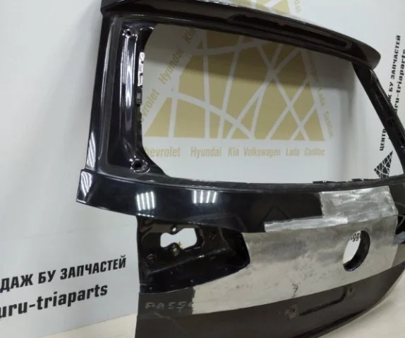 Крышка багажника для Volkswagen Passat (B8) Variant 2014-2019 на фотографиях