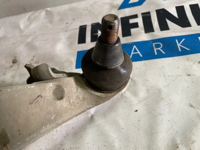 Рычаг передний правый нижний для Infiniti QX 70 2013-2019 на фотографиях