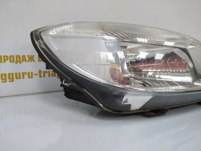 Фары для Skoda Fabia 5J Estate 2007-2015 на фотографиях