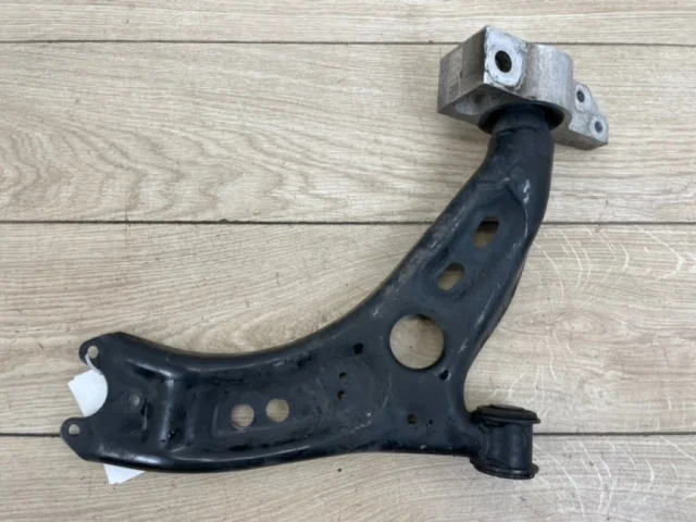 Рычаг передний правый нижний для Volkswagen Tiguan I NF 2006-2017 на фотографиях