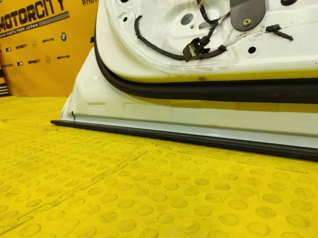 Дверь передняя левая для Mercedes-Benz S class W220 1998-2005 на фотографиях