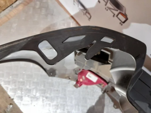 Бампер задний для Citroen C4 Хэтчбек 2004-2011 на фотографиях