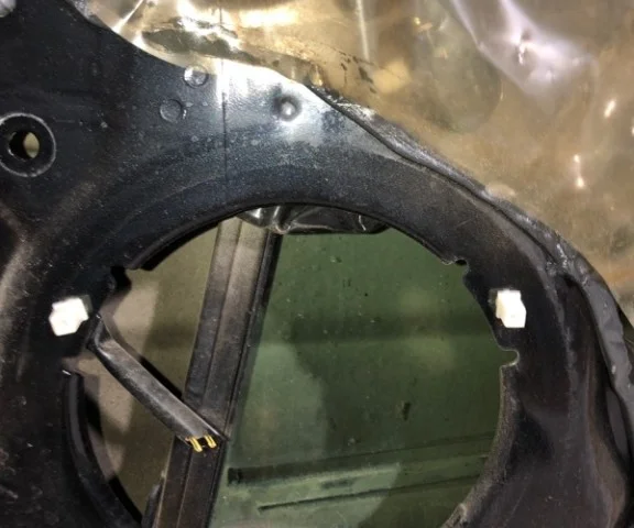 Дверь передняя правая для Suzuki SX4 2006-2009 на фотографиях