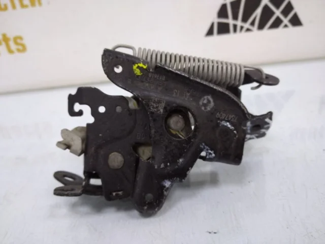 Замок капота правый для BMW X5 G05 2018+ на фотографиях