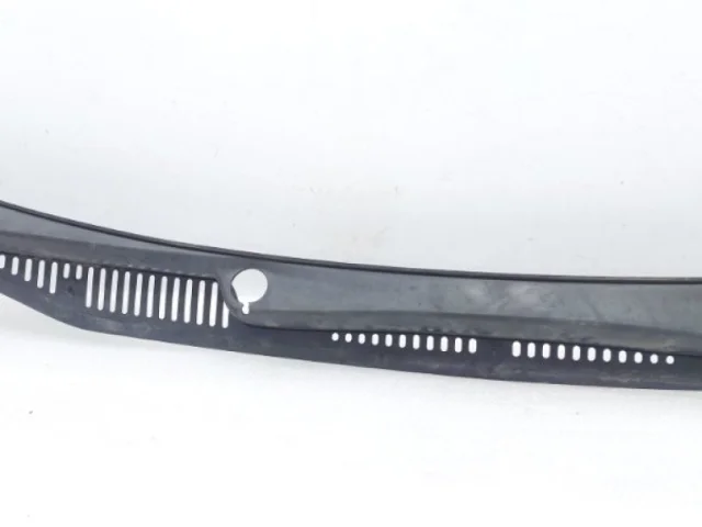 Жабо правое для Volkswagen Caddy IV (2K) 2015-2020 на фотографиях