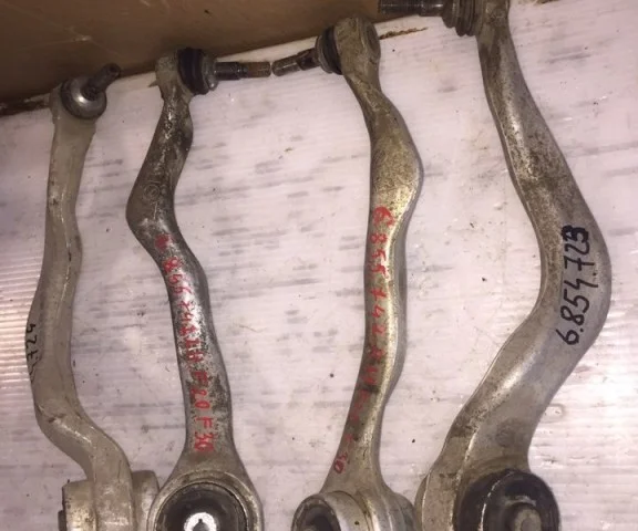 Рычаг передний правый верхний для BMW 3er F30 2011-2019 на фотографиях