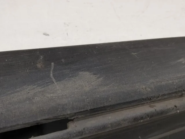 Накладка на дверь передняя левая для Toyota RAV4 XA40 2013-2015 на фотографиях