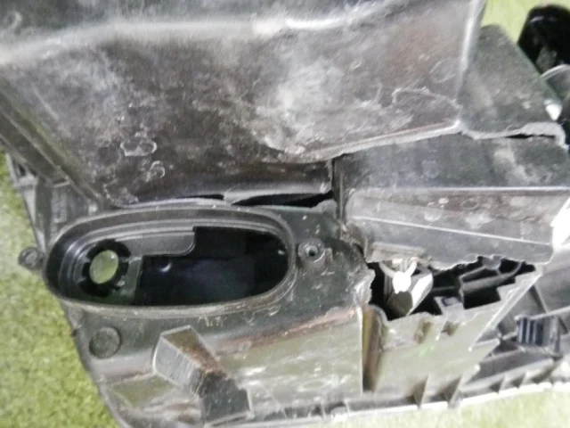 Фара левая для Skoda Octavia A7 Tour на фотографиях