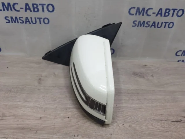 Стекла и зеркала для Mercedes-Benz C class C204 2008-2015 на фотографиях