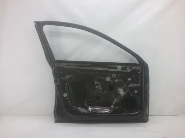 Дверь передняя левая для Volkswagen Passat (B8.5) Variant, R-line, GTE 2019+ на фотографиях