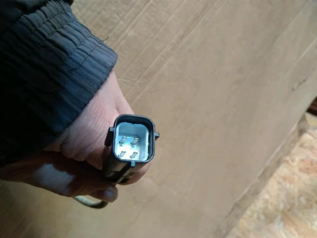 Лямбда-зонд (верхний) для Nissan X-Trail T31 RU 2007-2014 на фотографиях