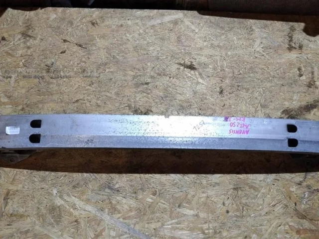 Усилитель заднего бампера для Toyota Avensis Универсал T250 2003-2008 на фотографиях