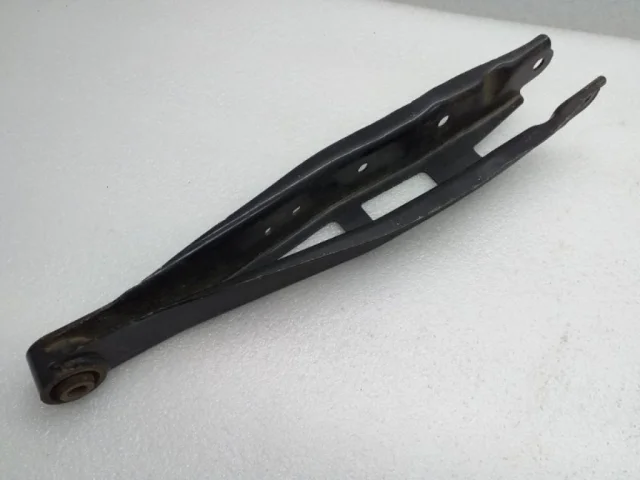 Тяга задняя поперечная для Subaru Forester SJ 2013-2016 на фотографиях