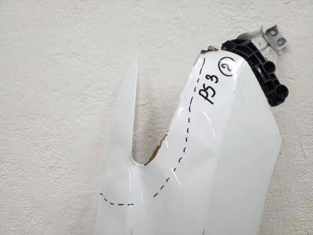 Крыло правое для Mitsubishi Pajero Sport KH0 rest 2013-2017 на фотографиях