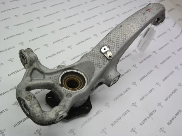 Кулак поворотный левый для Porsche Panamera 970 rest 2013-2016 на фотографиях