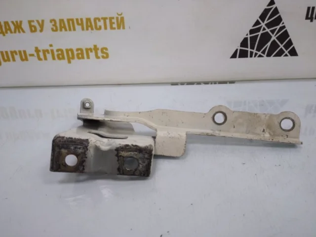 Петля капота левая для Hyundai ix35 1 2009-2013 на фотографиях