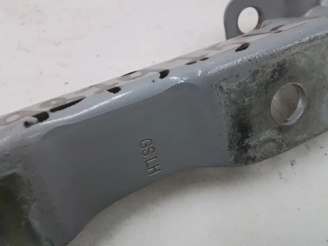 Петля капота левая для Hyundai Creta 1 GS 2016-2021 на фотографиях