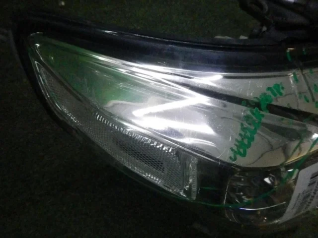 Фары для Toyota Land Cruiser 200 (JDM) 2007-2013 на фотографиях