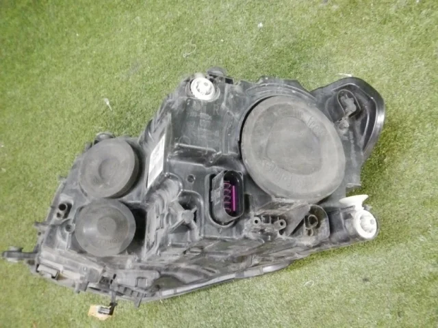 Фара правая для Volkswagen Caddy IV (2K) 2015-2020 на фотографиях