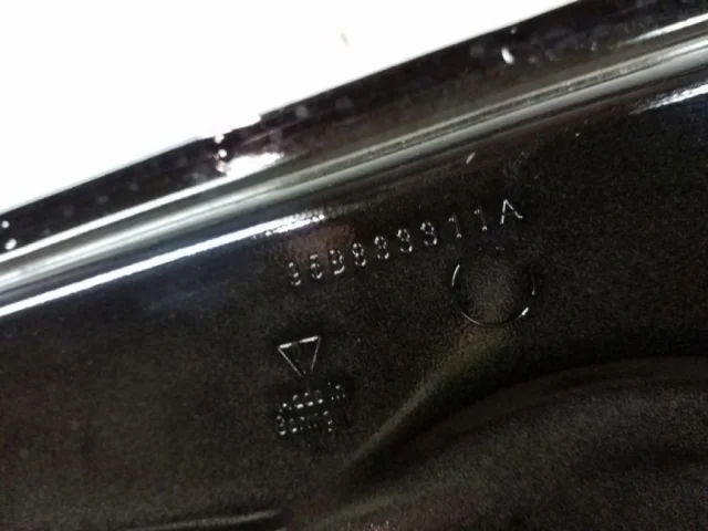 Дверь задняя левая для Porsche Macan 95B 2014-2023 на фотографиях