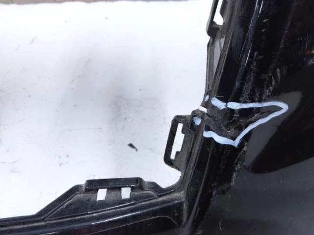 Бампер передний для Suzuki SX4 2013-2016 на фотографиях