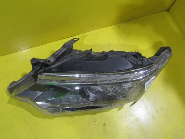 Фара левая для Toyota Camry XV50 II rest 2017-2018 на фотографиях