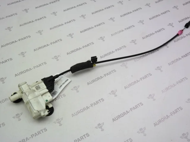 Петля двери передней левой нижняя для Mercedes-Benz S class W222 2013-2017 на фотографиях