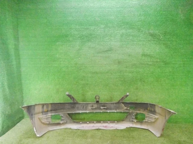 Бампер передний для Renault Logan 2007-2012 (Универсал KS) на фотографиях