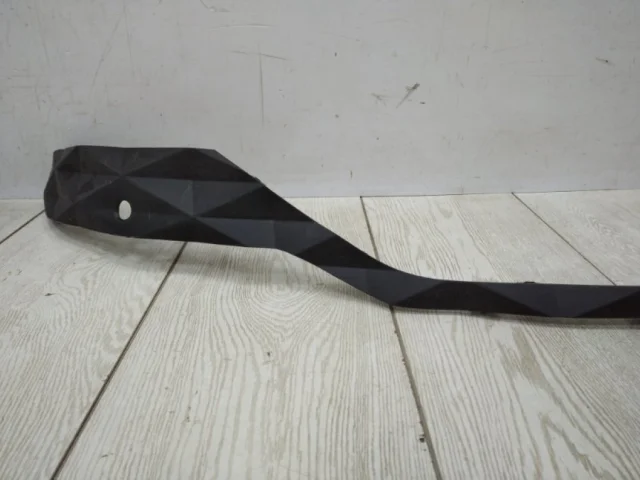 Молдинг заднего бампера для Hyundai Tucson NX4 2020+ на фотографиях