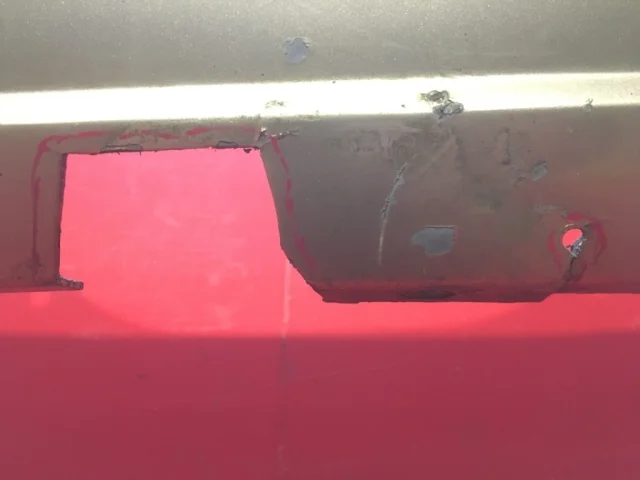 Бампер задний для Nissan Almera N16 Хэтчбек 3dr 2000-2006 на фотографиях